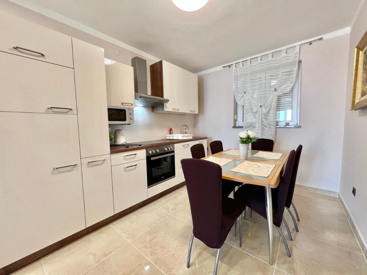 Apartmani Jasminka 드라말리 외부 사진
