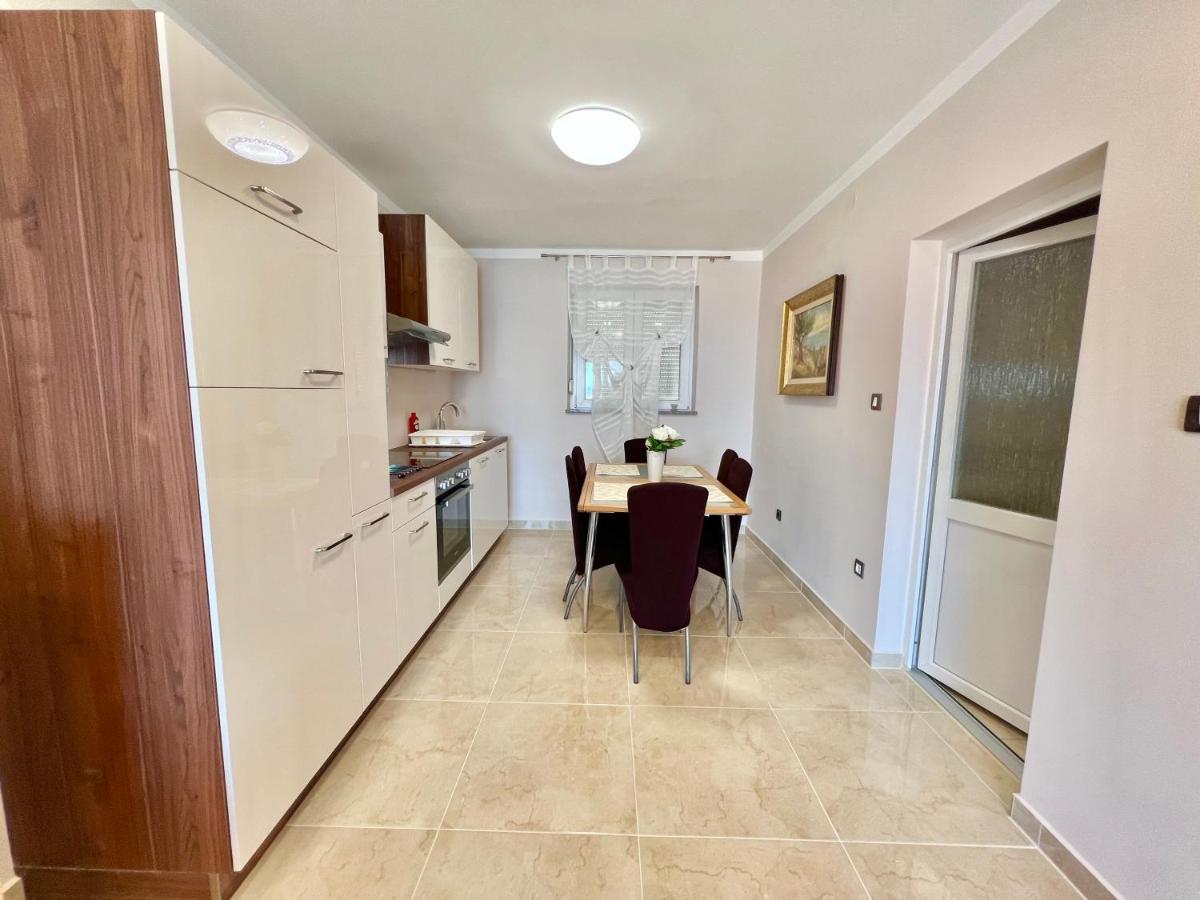 Apartmani Jasminka 드라말리 외부 사진